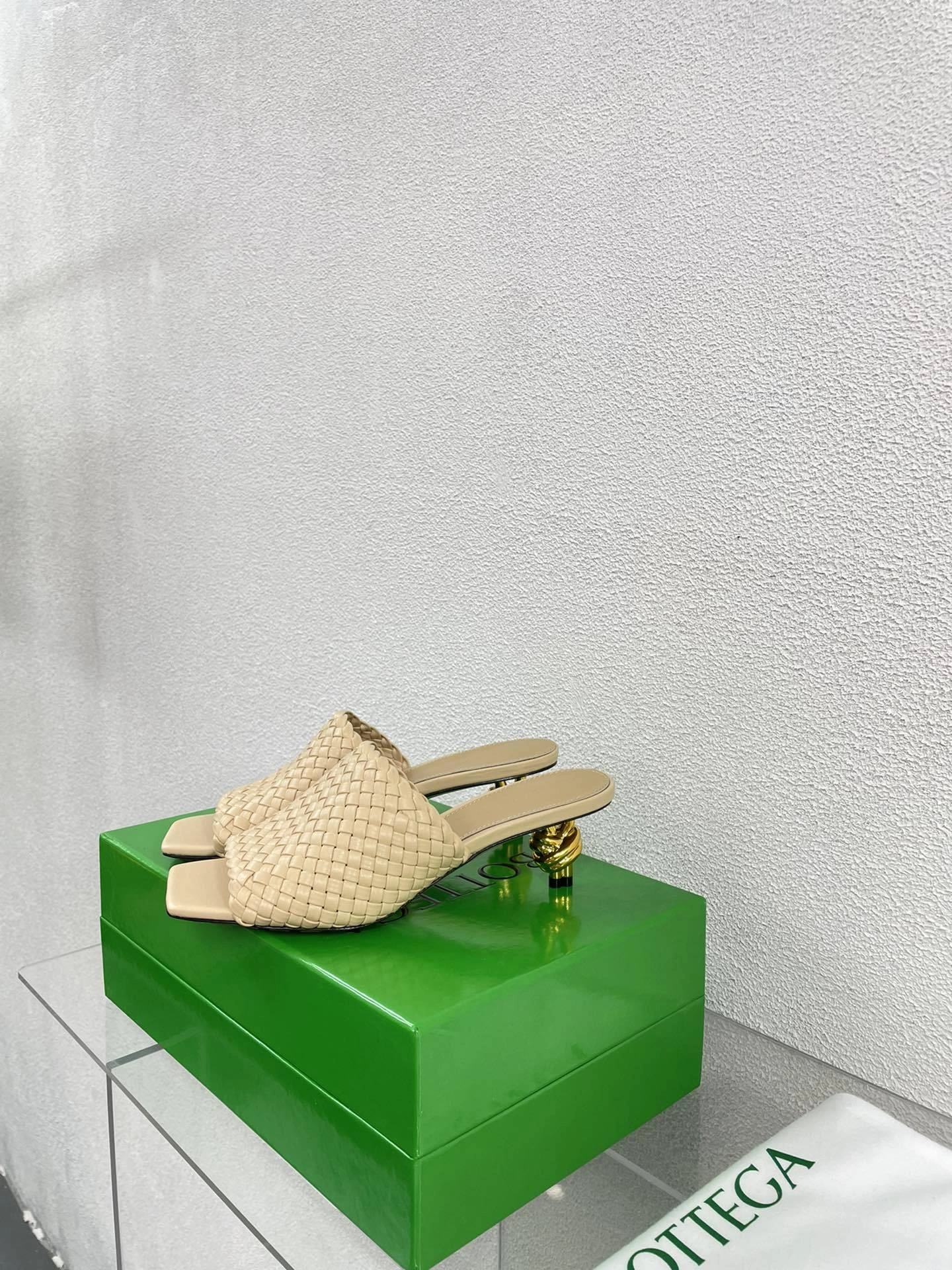 COCO- V595t1 787004V2P502624 Knot Calfskin Heel height:4.5CM item:D-X158I2998H